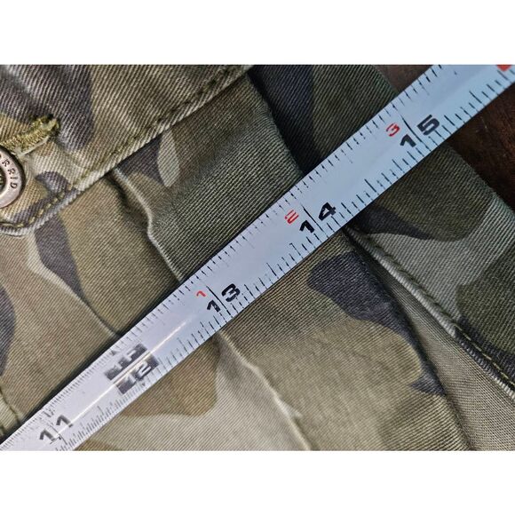 TORRID Army Green Camouflage Cargo Shorts Womens Size 22 Plus Size - Picture 9 of 10